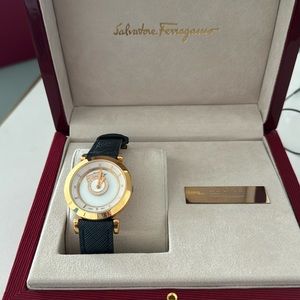 Ferragamo Minuetto White Mother of Pearl Dial Ladies Watch FQ4060013